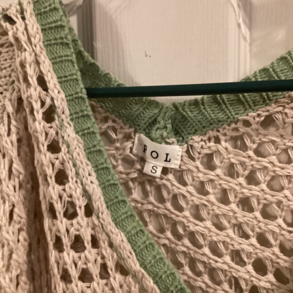 NWOT POL CROCHETED SWEATER VEST. Oversized small - Picture 2 of 3